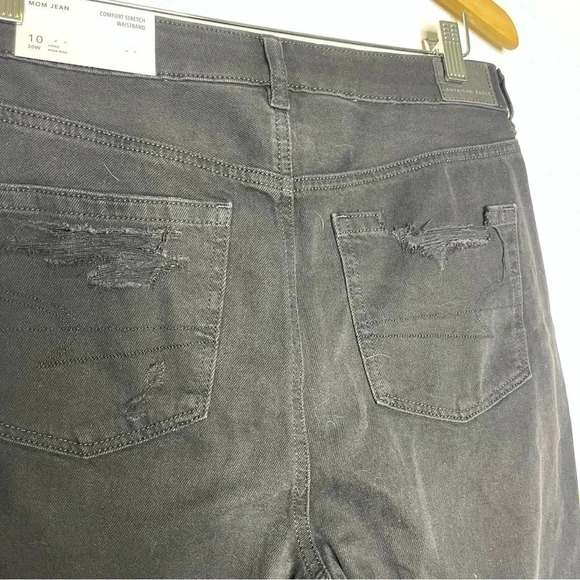 American Eagle Mom Jeans Black Distressed Denim Size 10 / 29 Long NWT - Picture 5 of 7